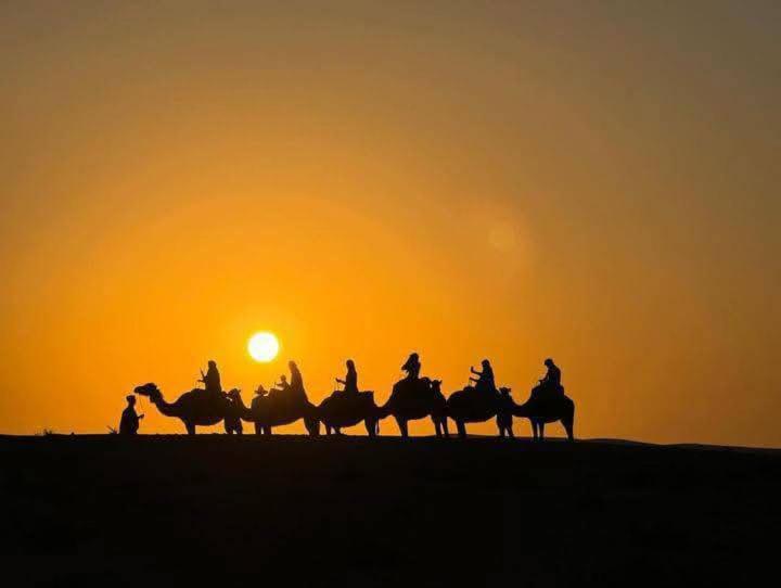 Bivouac Camel Trips Hotel Merzouga Eksteriør billede