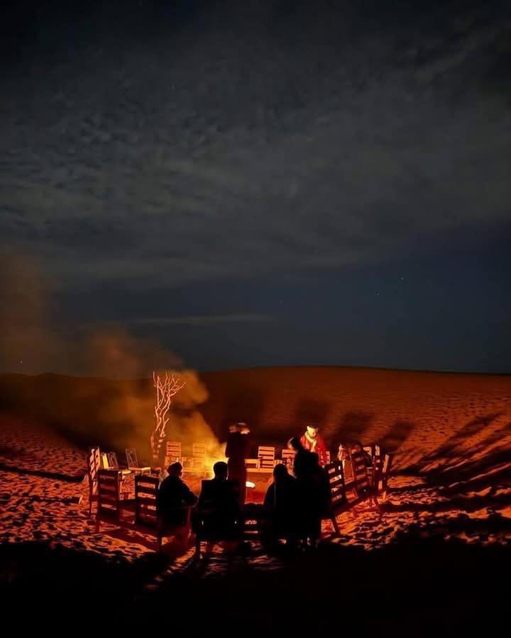 Bivouac Camel Trips Hotel Merzouga Eksteriør billede