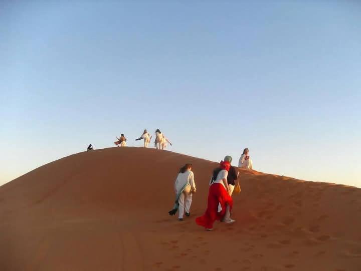 Bivouac Camel Trips Hotel Merzouga Eksteriør billede